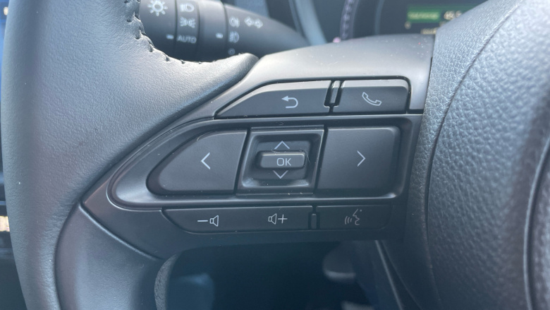 Toyota Aygo X 1.0 VVT-i Edge 5dr Auto [Parking] Petrol Hatchback